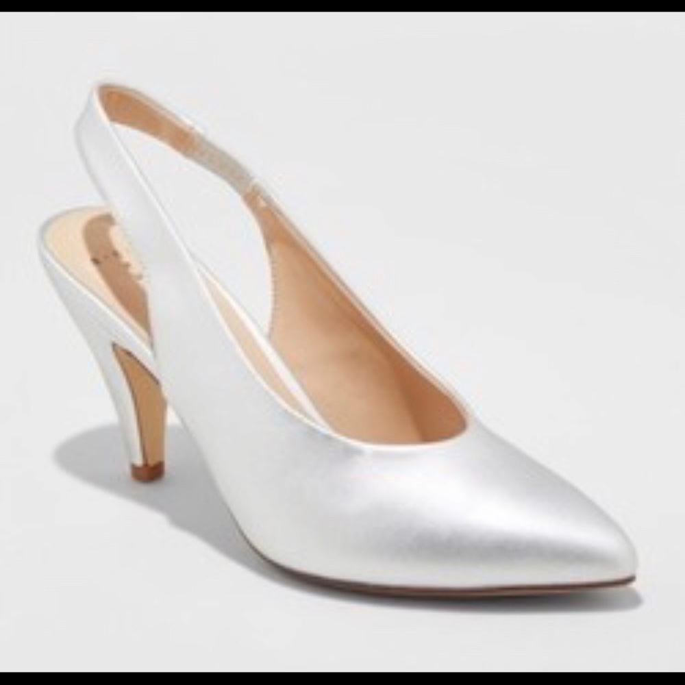 A New Day Sling Back Pumps Silver 3.5” heel